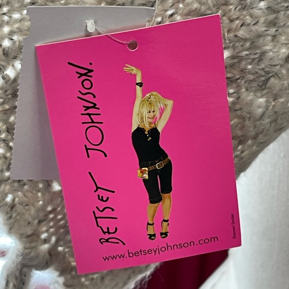 Betsey Johnson Embellished Scarf (NWT) - Picture 6 of 6